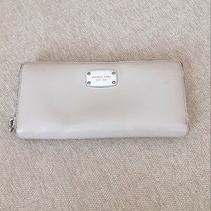 Michael Kors pebbled leather zip wallet